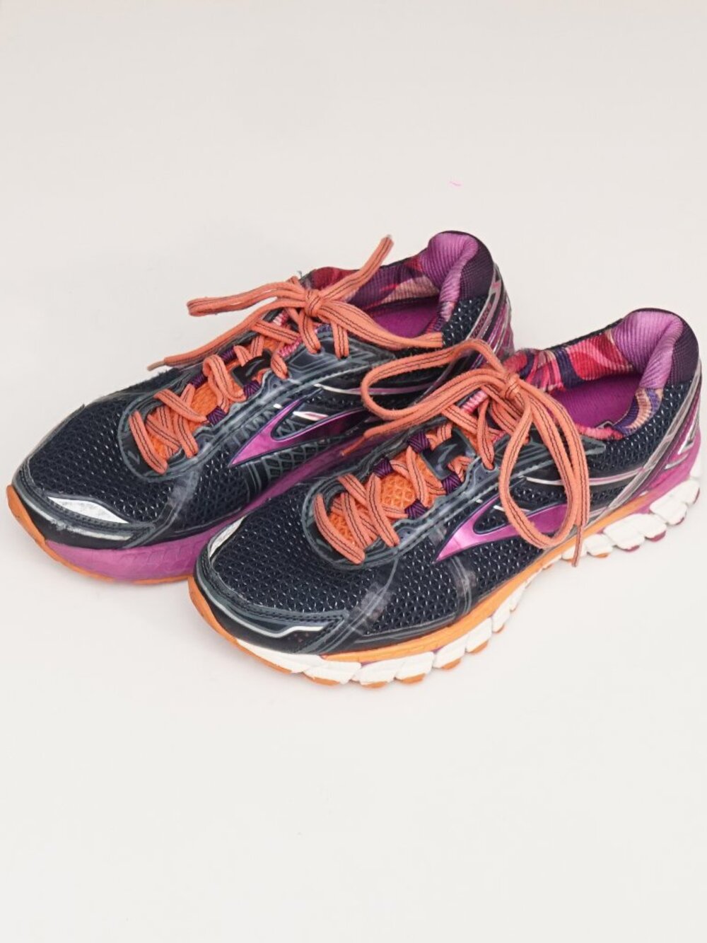 Brooks Adrenaline GTS 15 Running Shoes Womens Size 8 Black/Purple/Peach Metallic